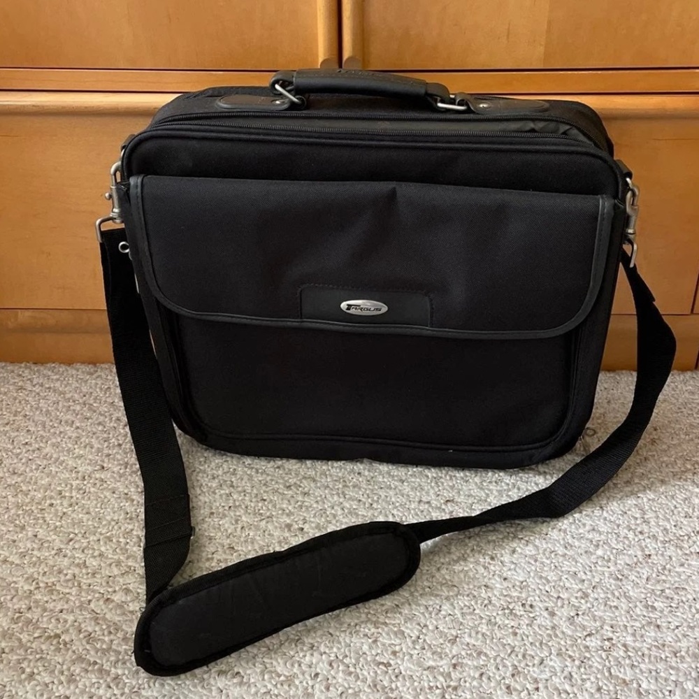Targus laptop bag